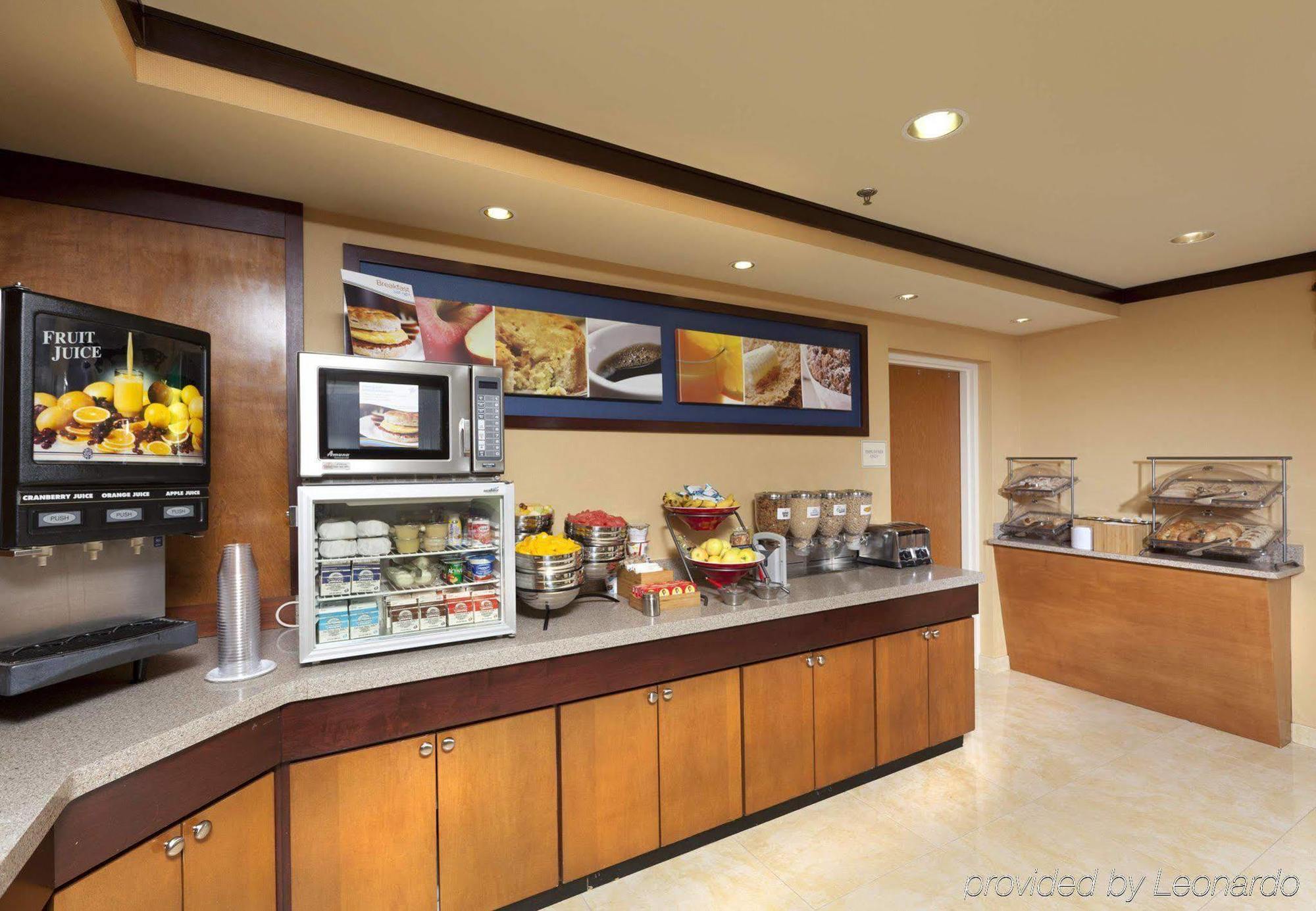 Fairfield Inn By Marriott Lexington Park Patuxent River Naval Air Station Ресторант снимка